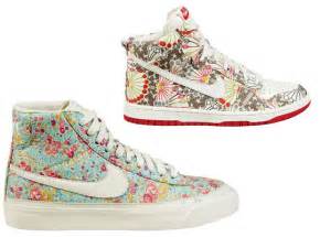 nike bloemenprint sneakers|nike shoes for women.